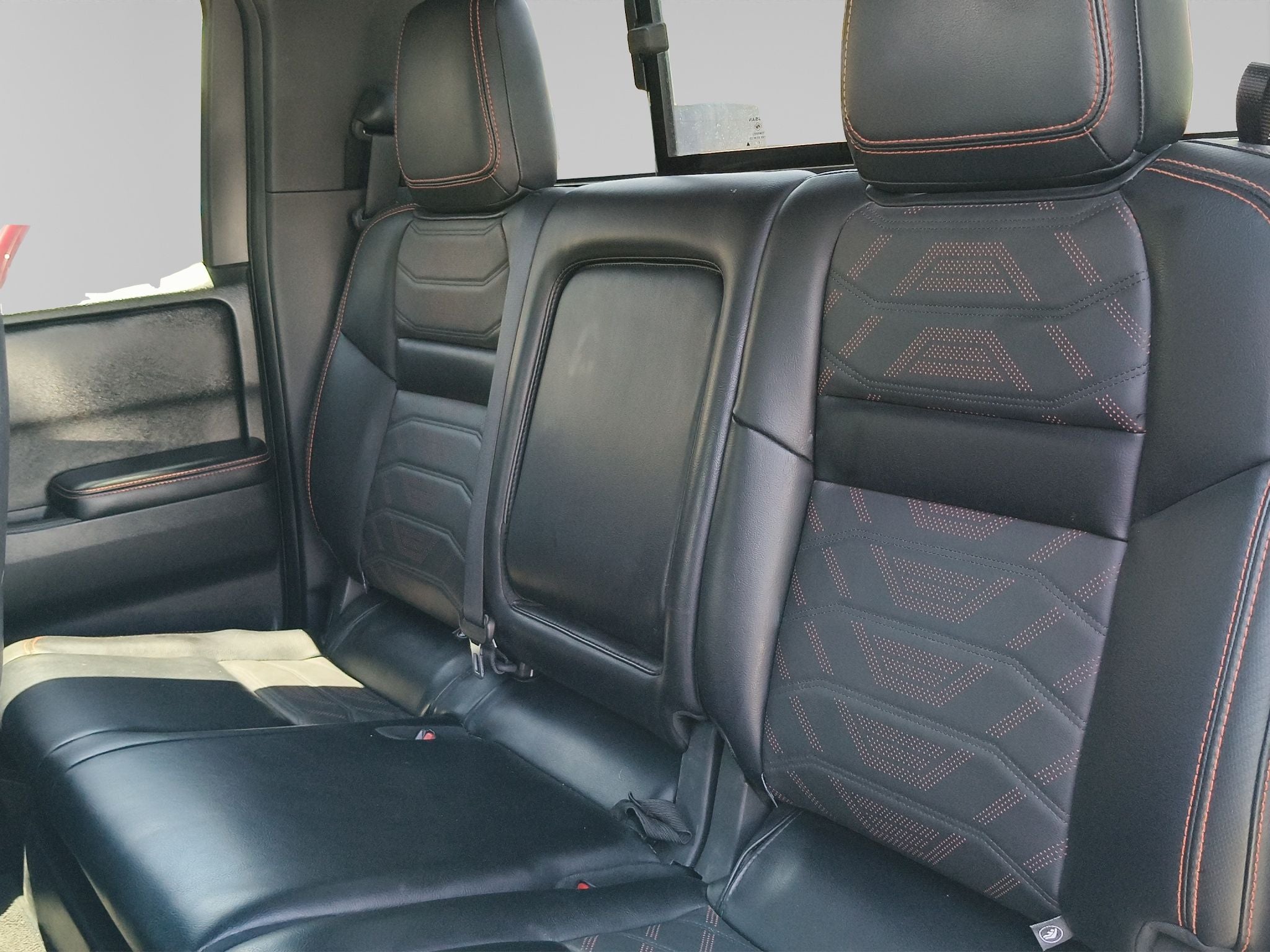 2025 Nissan FRONTIER 4P PRO-4X V63.8 AUT 4X4