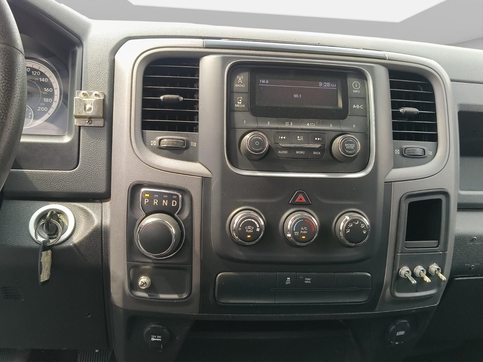2020 RAM 1500 4 PTS CREW CAB SLT V6 36L TA 4X4