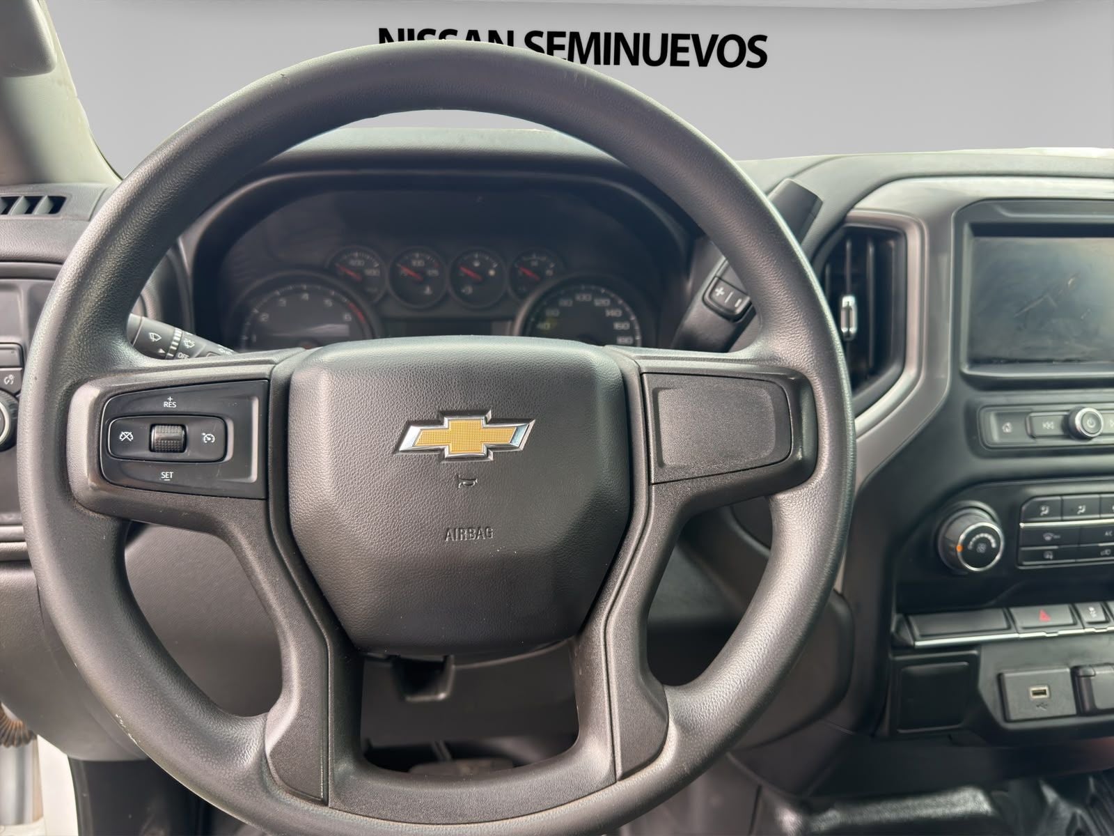 2020 Chevrolet SILVERADO 2 PTS 1500 WT CABINA REGULAR TA AAC