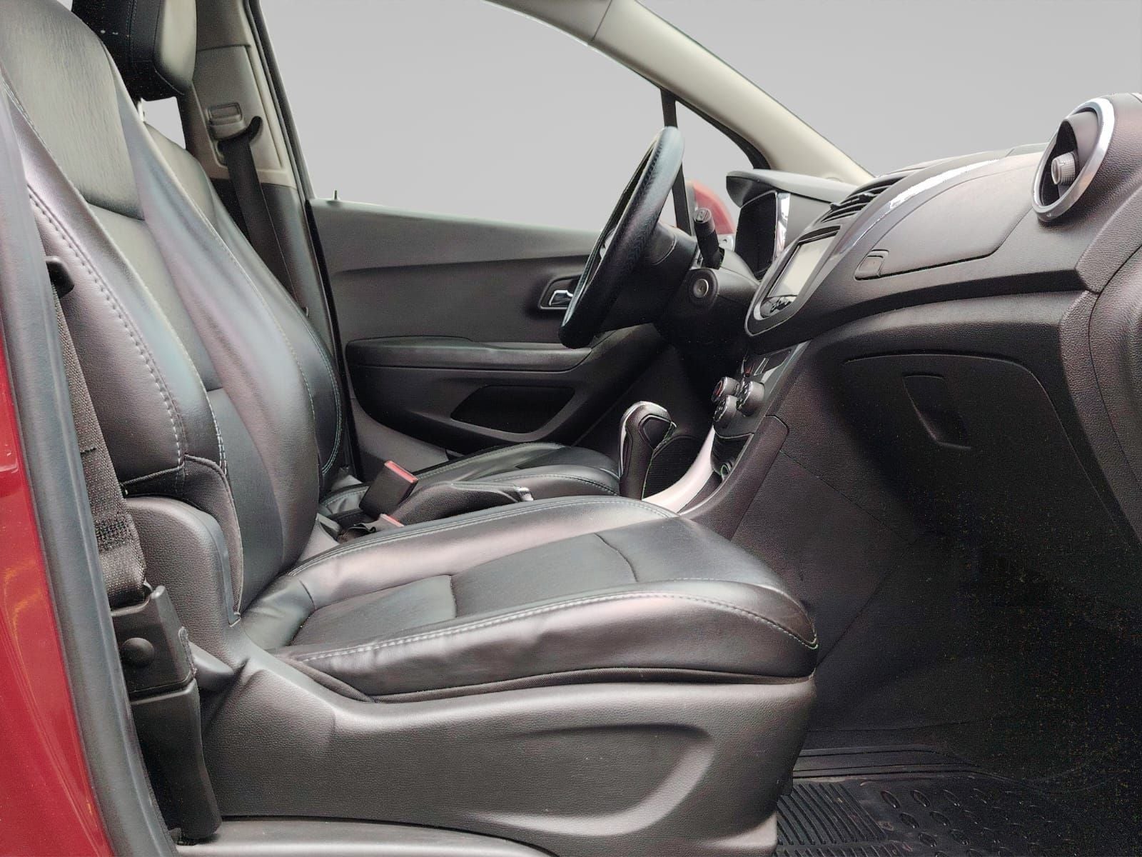 2016 Chevrolet TRAX 5 PTS LTZ 18L TA PIEL QC F NIEBLA RA-18