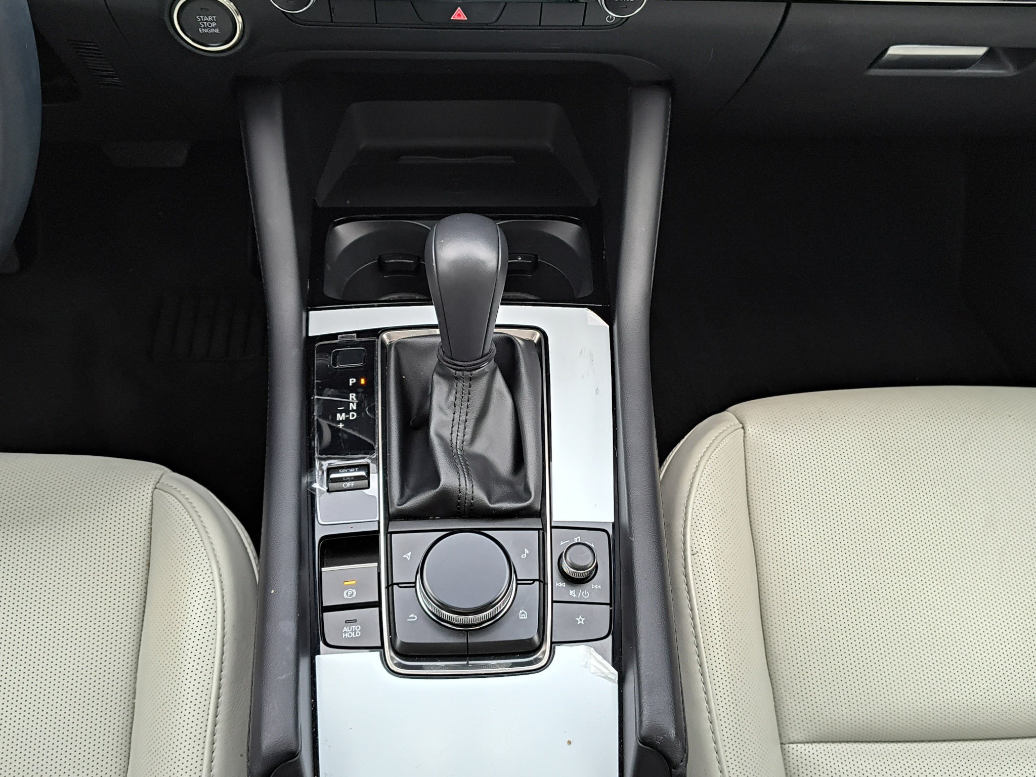 2025 Mazda MAZDA 3 4P SEDAN SIGNATURE L42.5T AUT