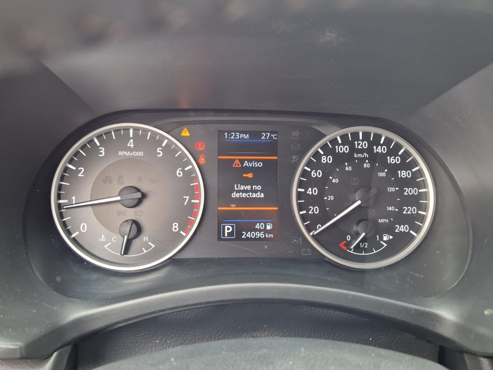 2023 Nissan SENTRA 4 PTS ADVANCE TA AAC F NIEBLA RA-16