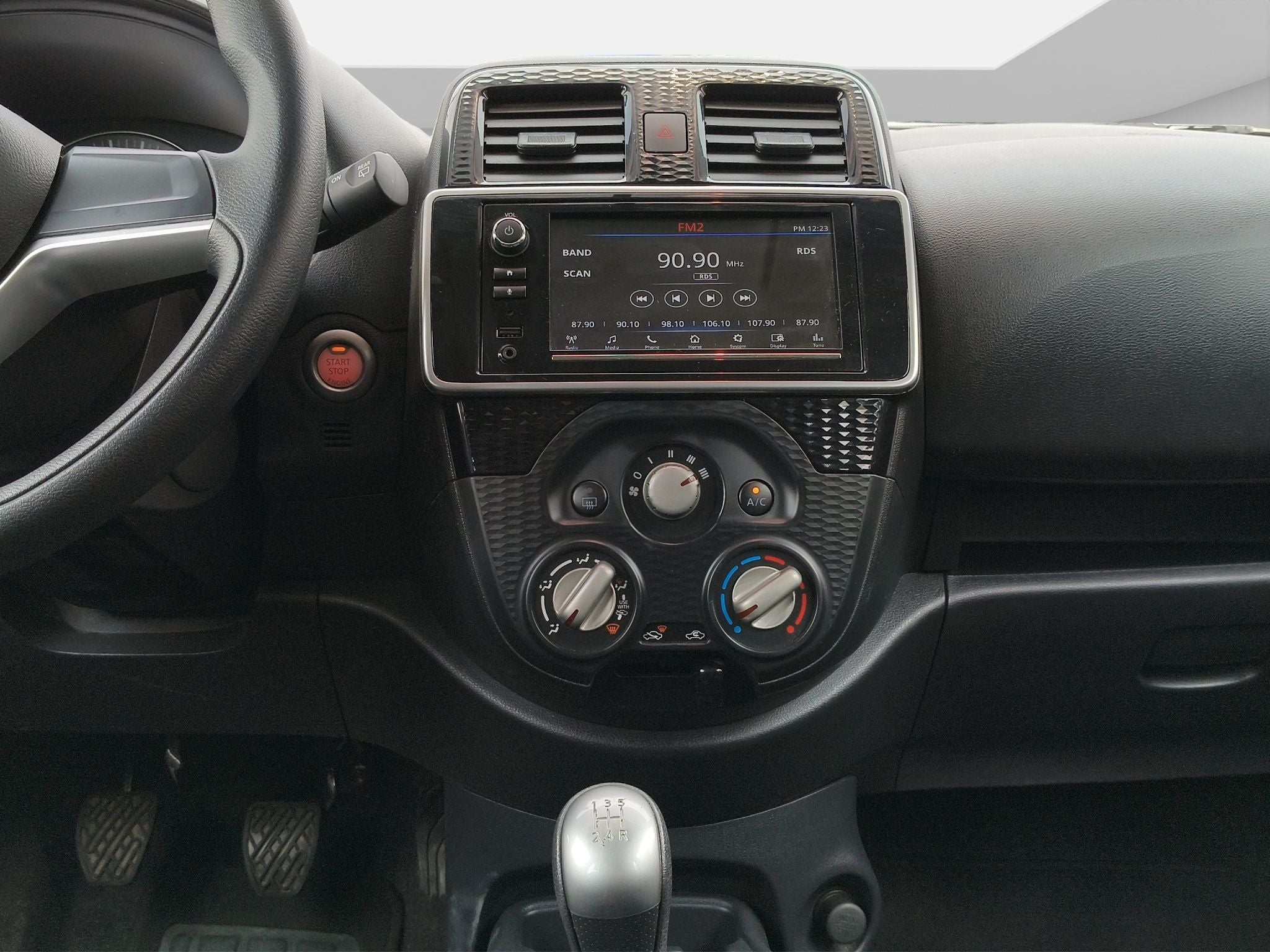 2025 Nissan MARCH 5P ADVANCE L41.6 AUT