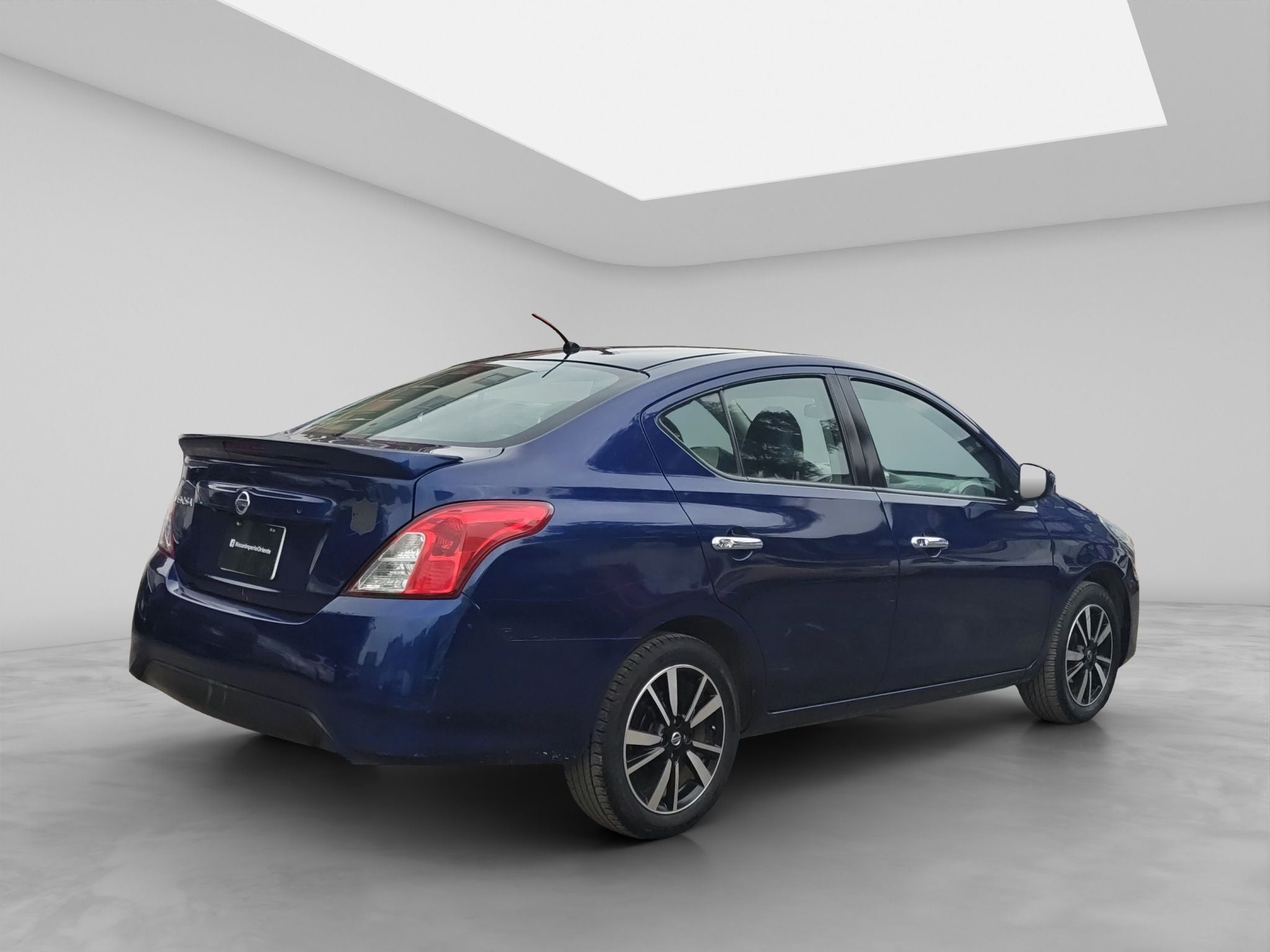 2019 Nissan VERSA 4 PTS EXCLUSIVE TA AAC VE PIEL GPS F NIEBLA RA-16