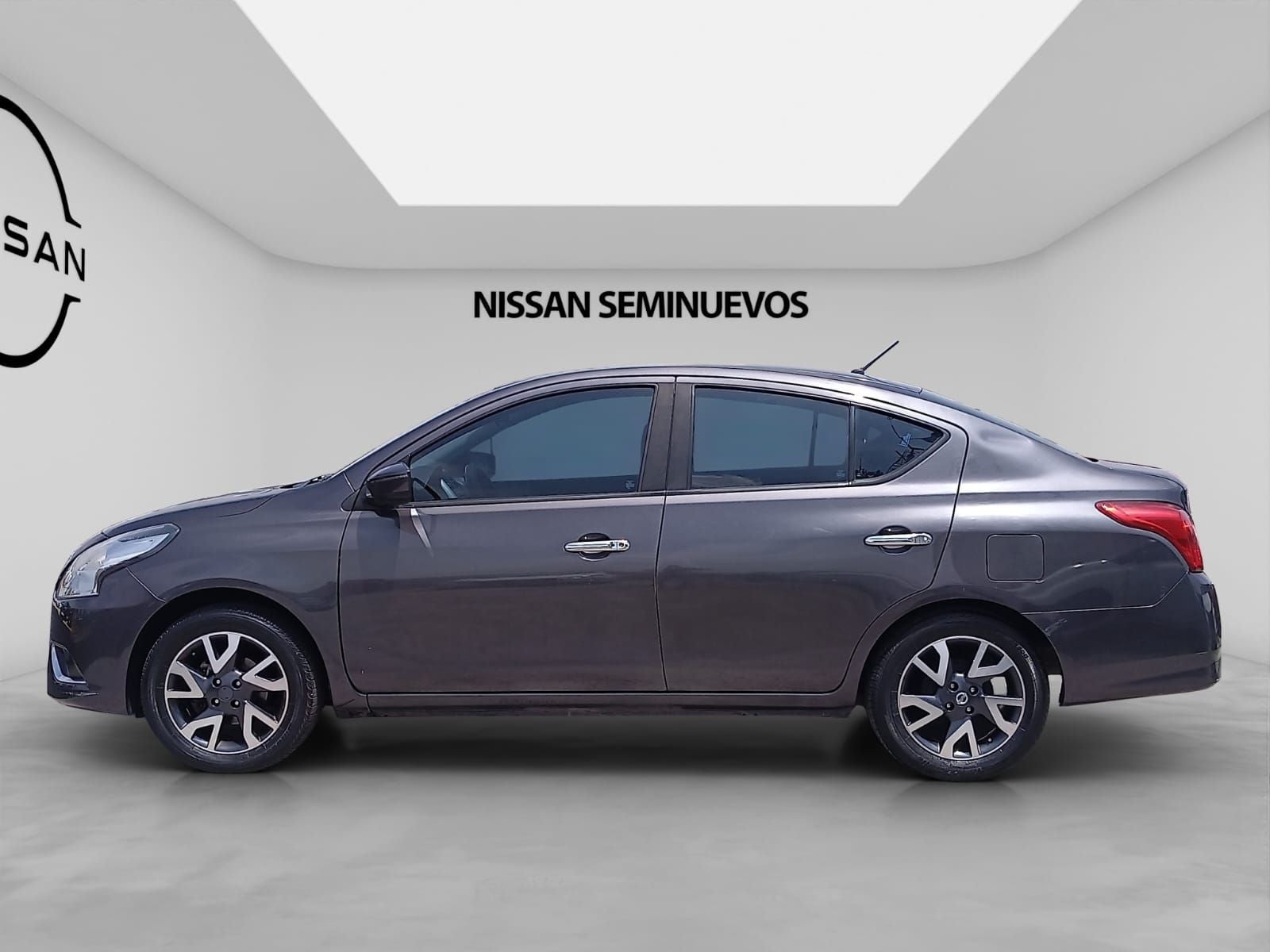 2016 Nissan VERSA 4 PTS EXCLUSIVE TA AAC VE PIEL GPS F NIEBLA RA-15