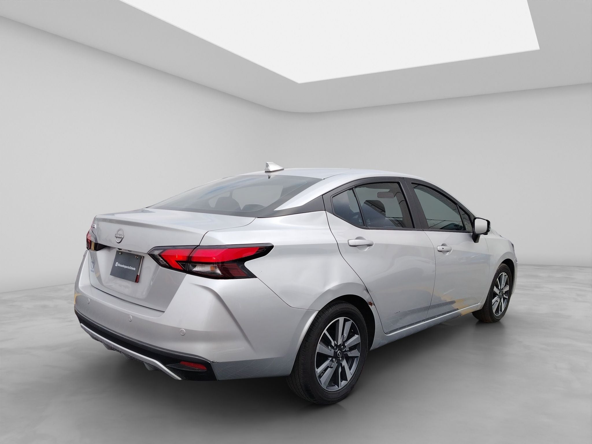 2024 Nissan VERSA 4P ADVANCE L41.6 MAN