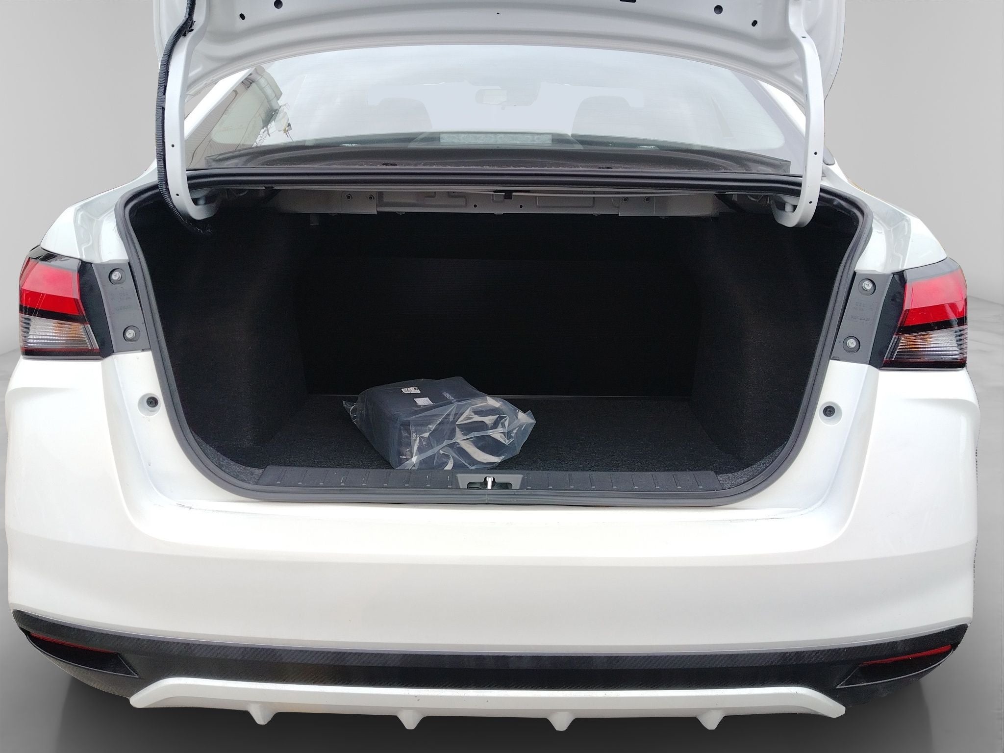 2026 Nissan V-DRIVE V-DRIVE TM AC AUDIO