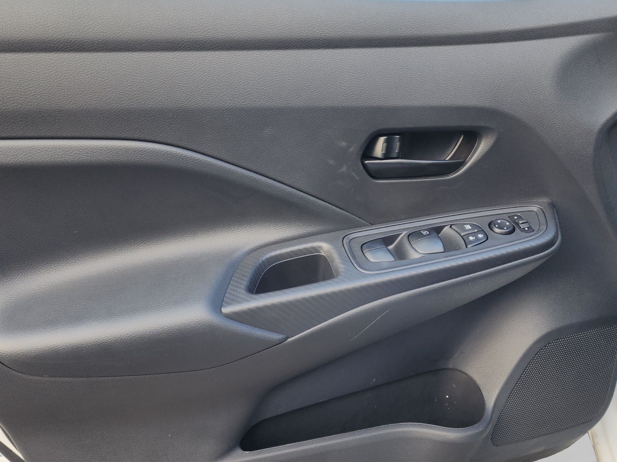 2026 Nissan V-DRIVE V-DRIVE TM AC AUDIO