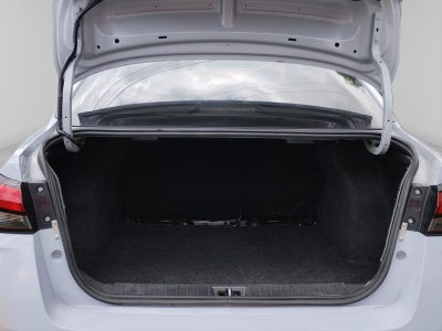 2023 Nissan VERSA 4P SR L41.6 AUT