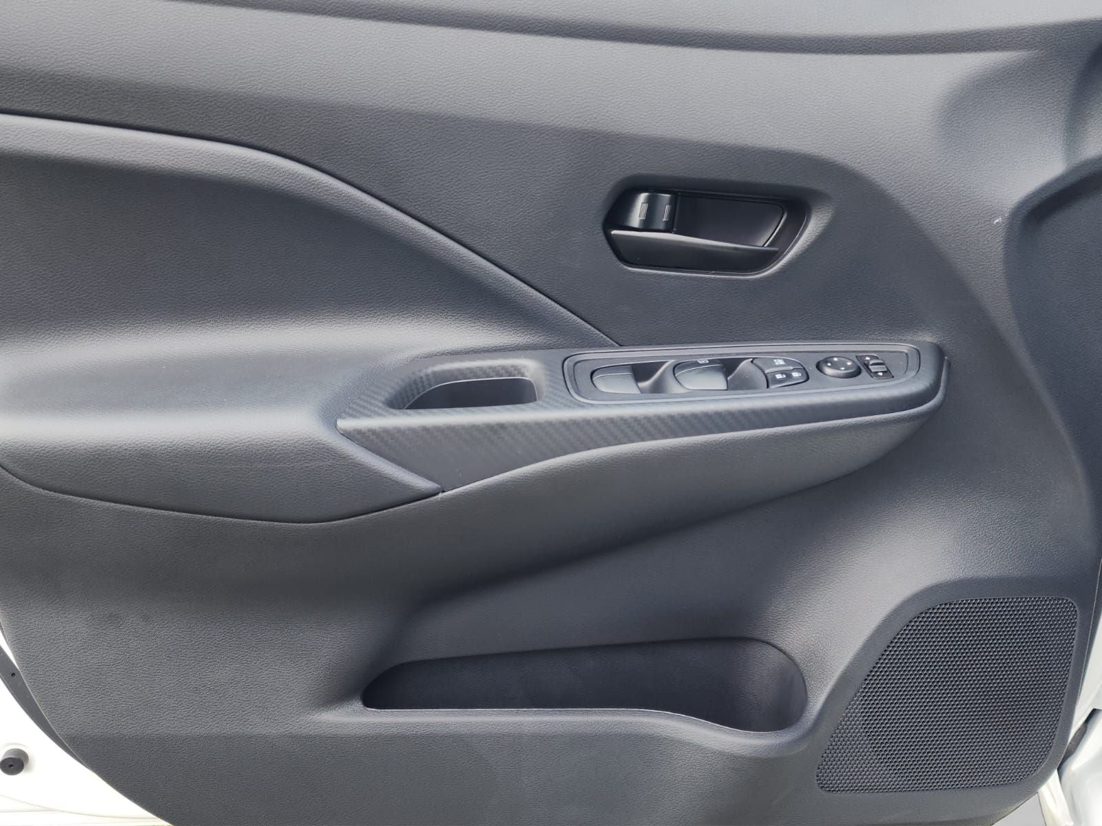 2026 Nissan V-DRIVE V-DRIVE TM AC AUDIO