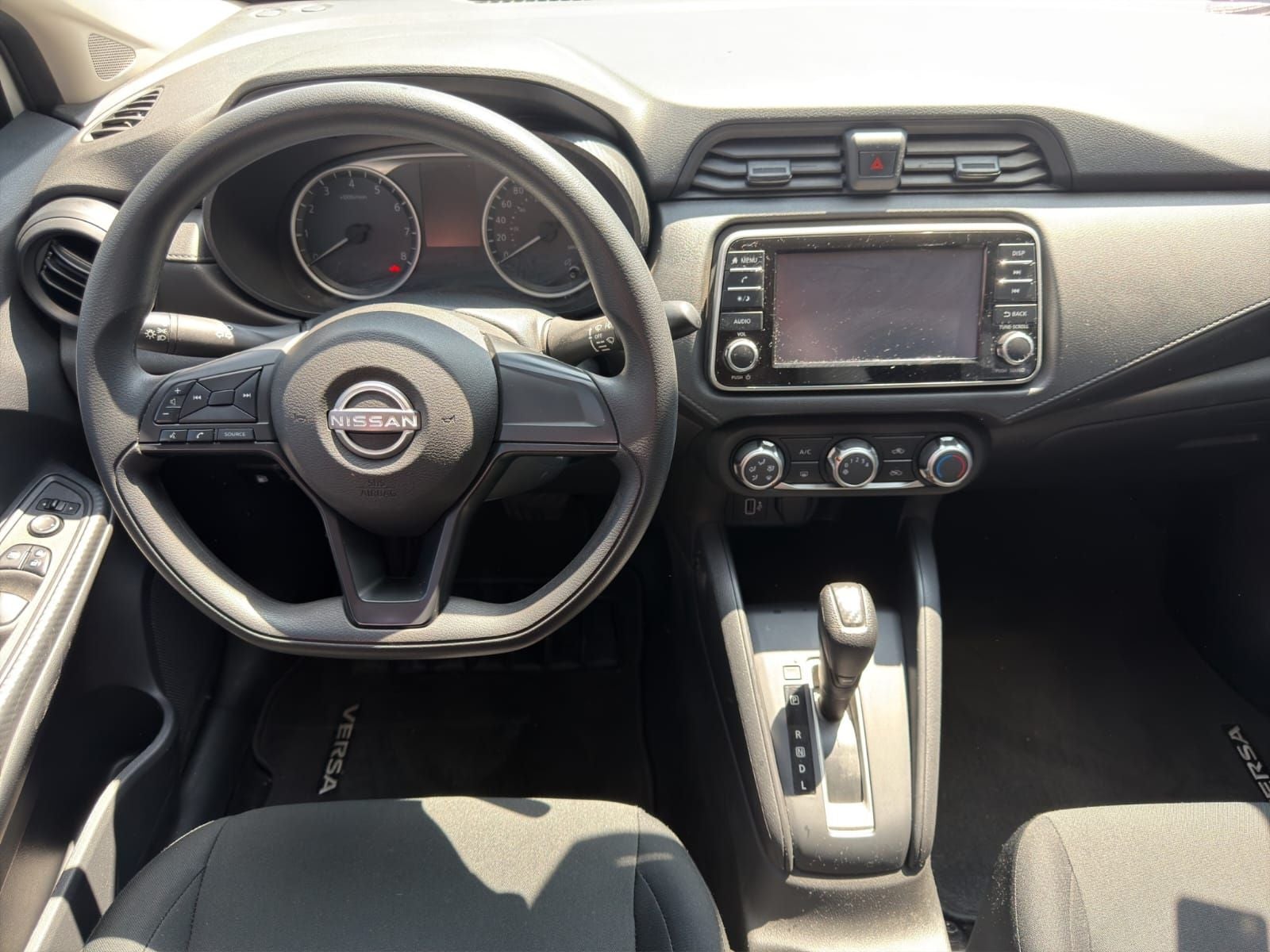 2024 Nissan VERSA 4P SENSE L41.6 AUT