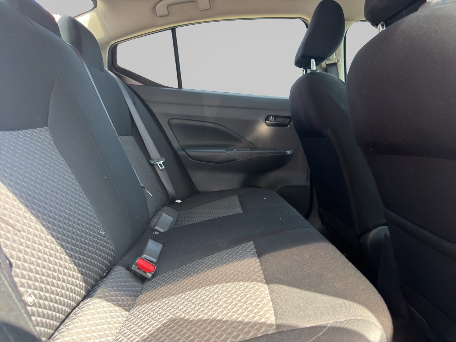 2024 Nissan VERSA 4P SENSE L41.6 AUT