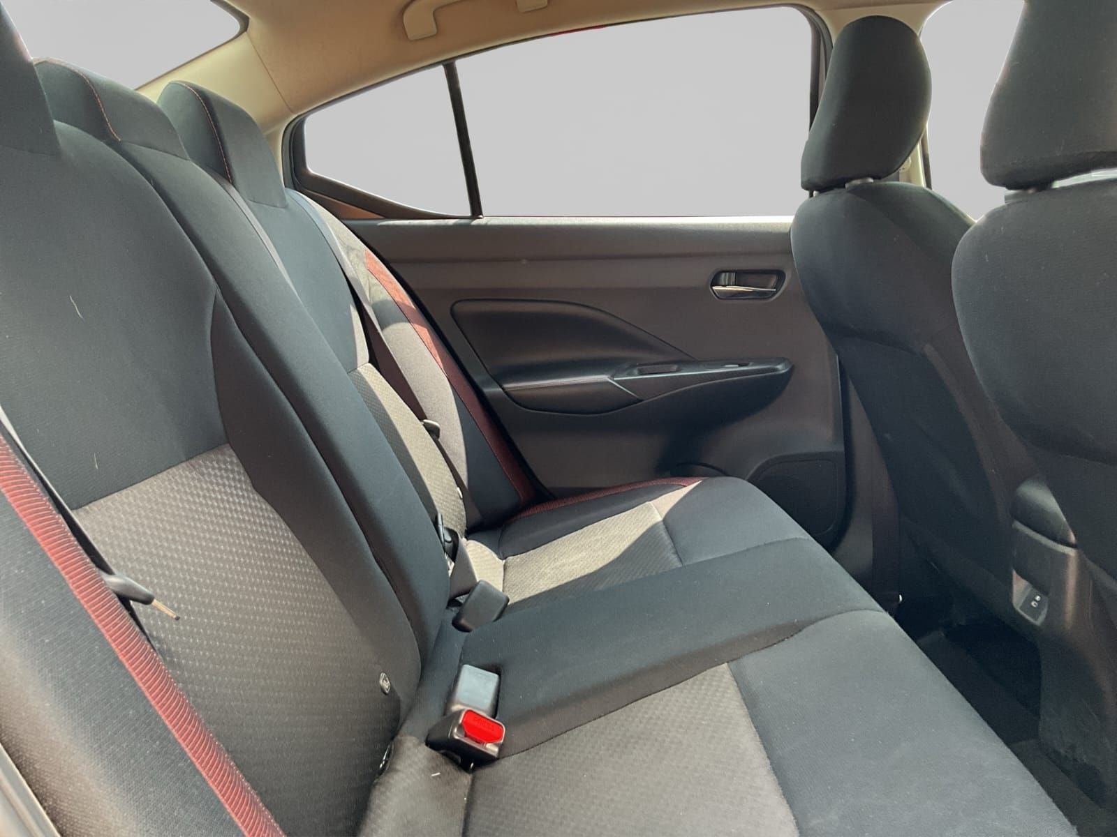 2024 Nissan VERSA 4P SR L41.6 AUT