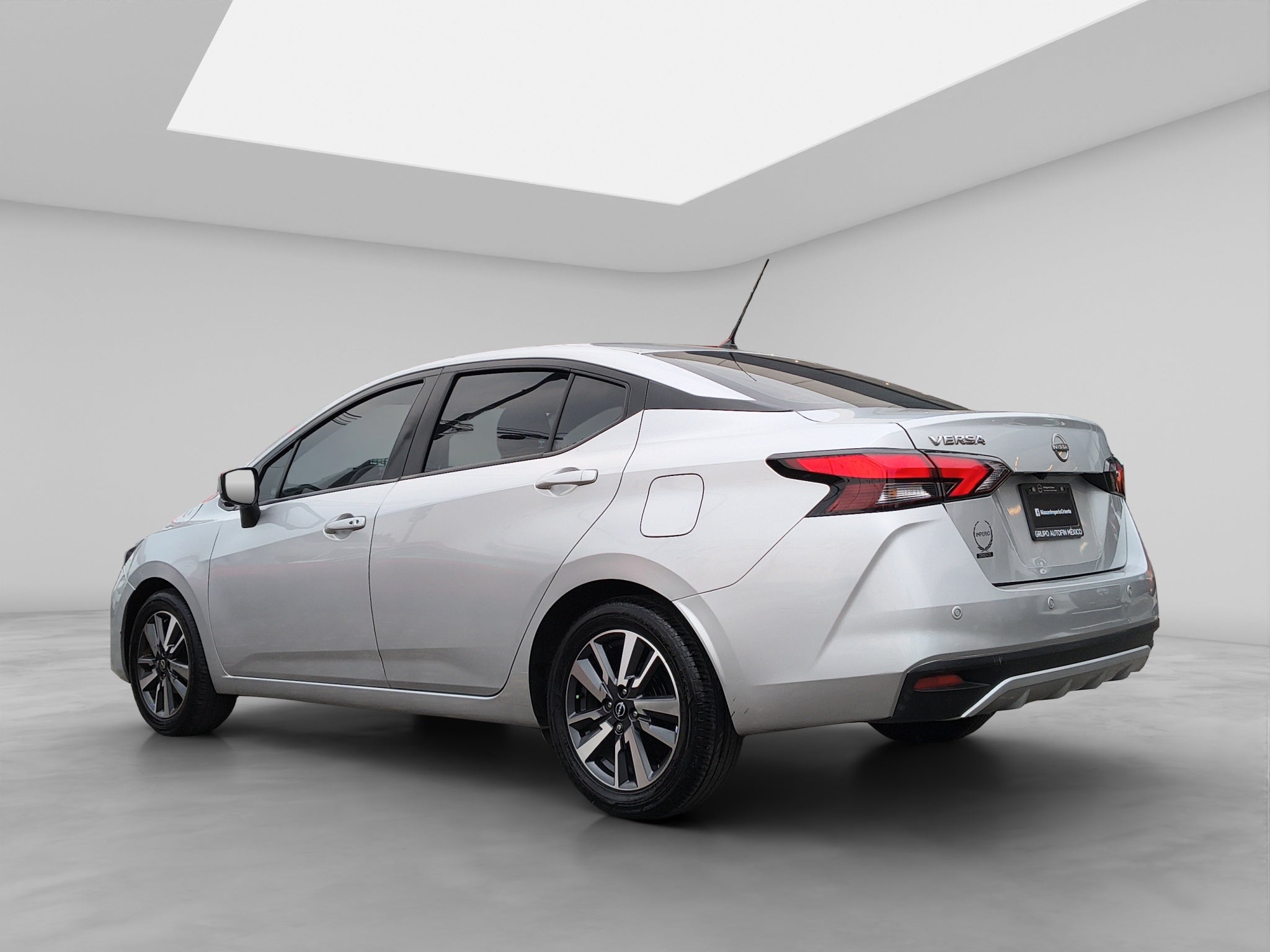2024 Nissan VERSA 4P ADVANCE L41.6 AUT