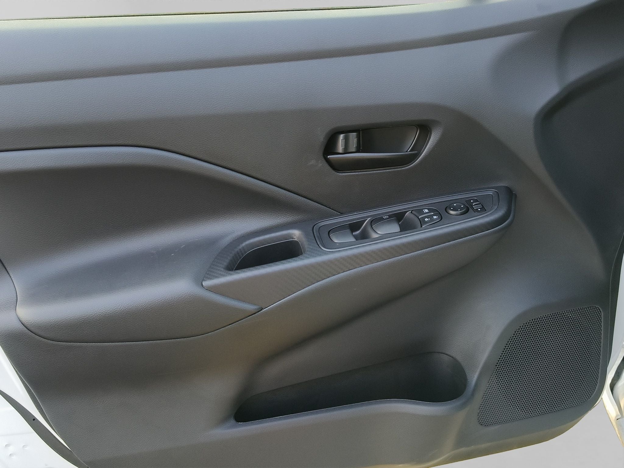 2026 Nissan V-DRIVE V-DRIVE TM AC AUDIO