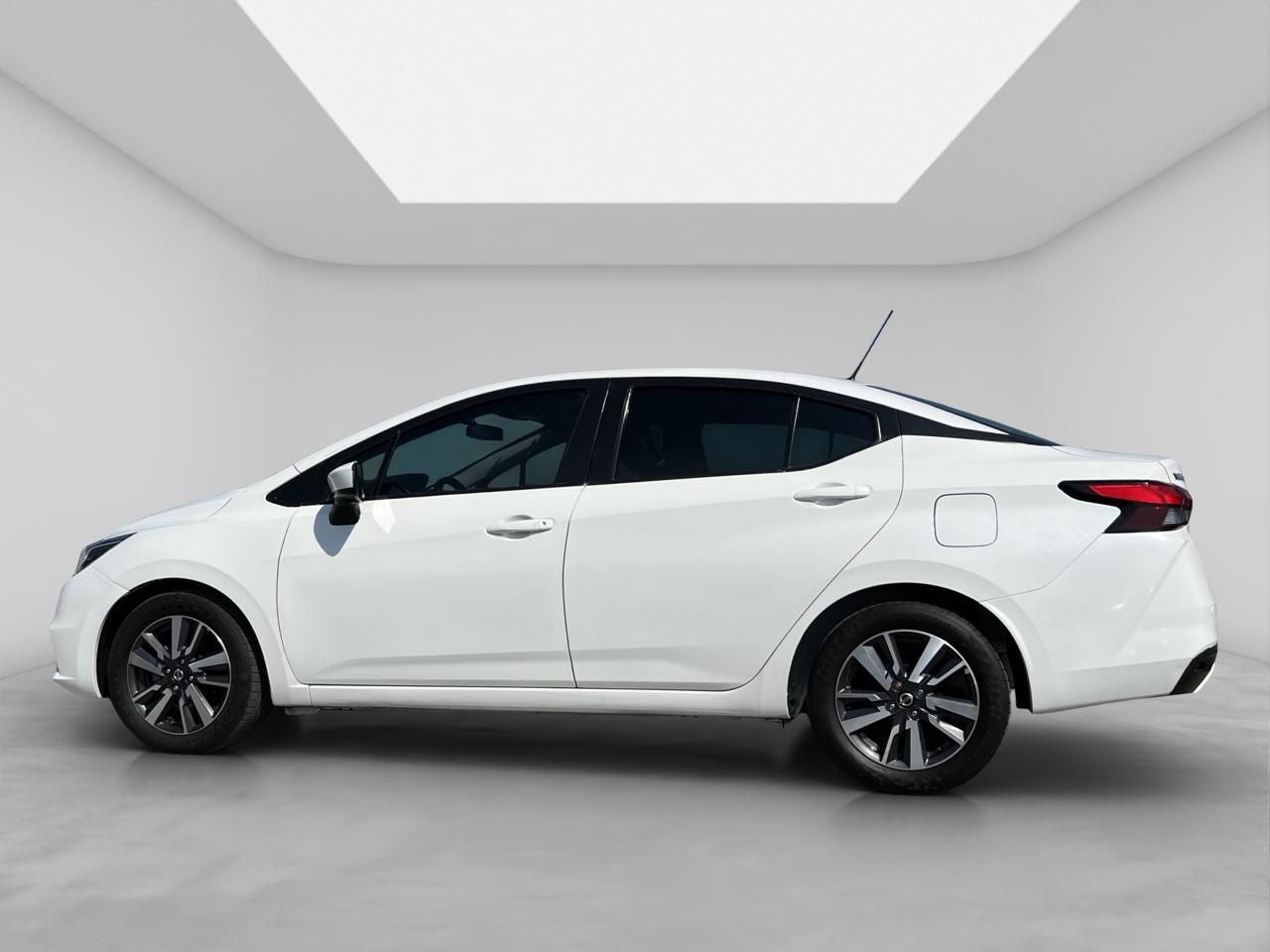 2022 Nissan VERSA 4 PTS SENSE TM5 AAC. VE R-15