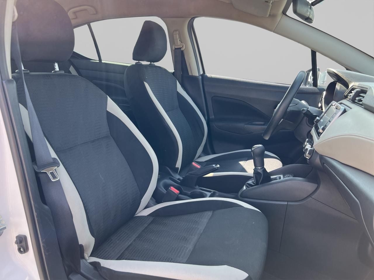 2022 Nissan VERSA 4 PTS SENSE TM5 AAC. VE R-15