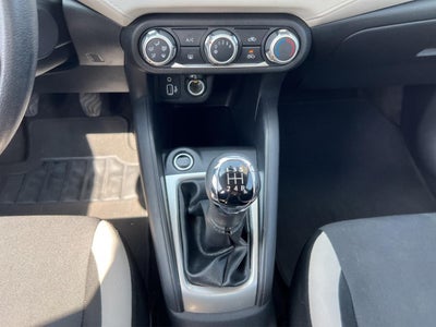 2022 Nissan VERSA 4 PTS SENSE TM5 AAC. VE R-15