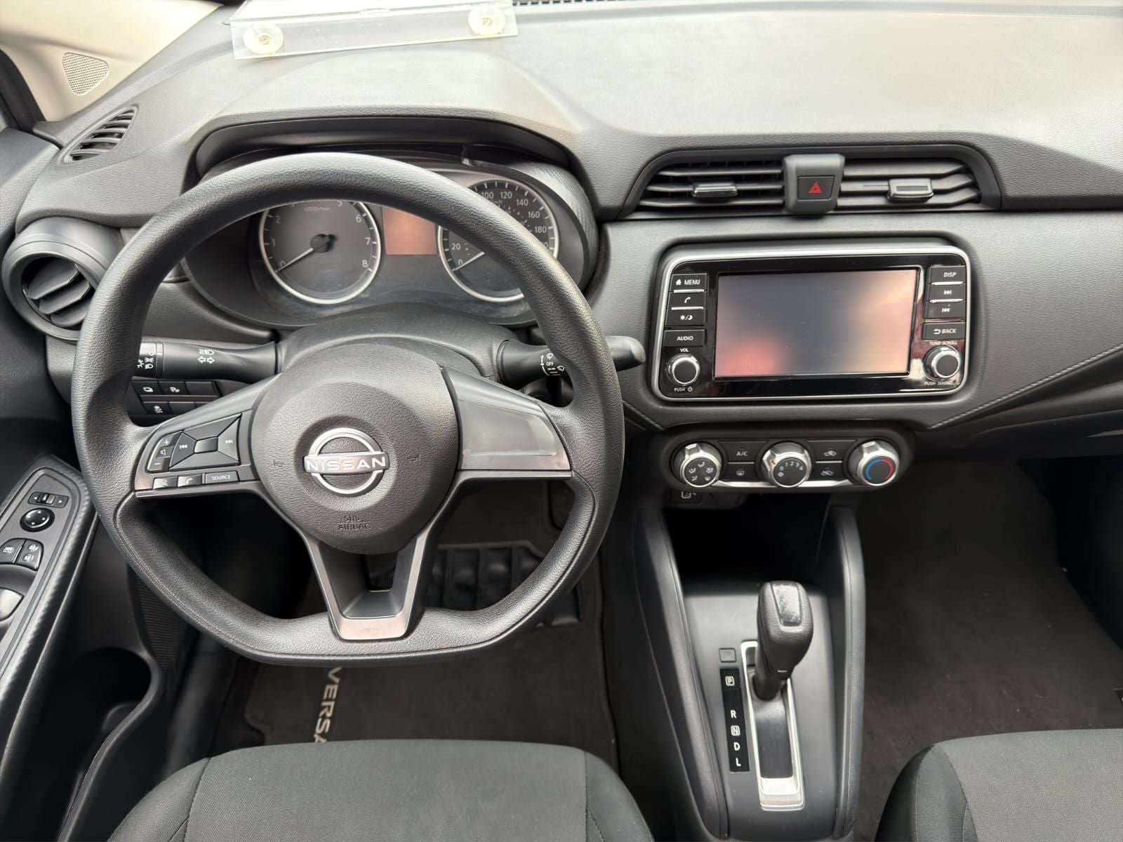 2024 Nissan VERSA 4P SENSE L41.6 AUT