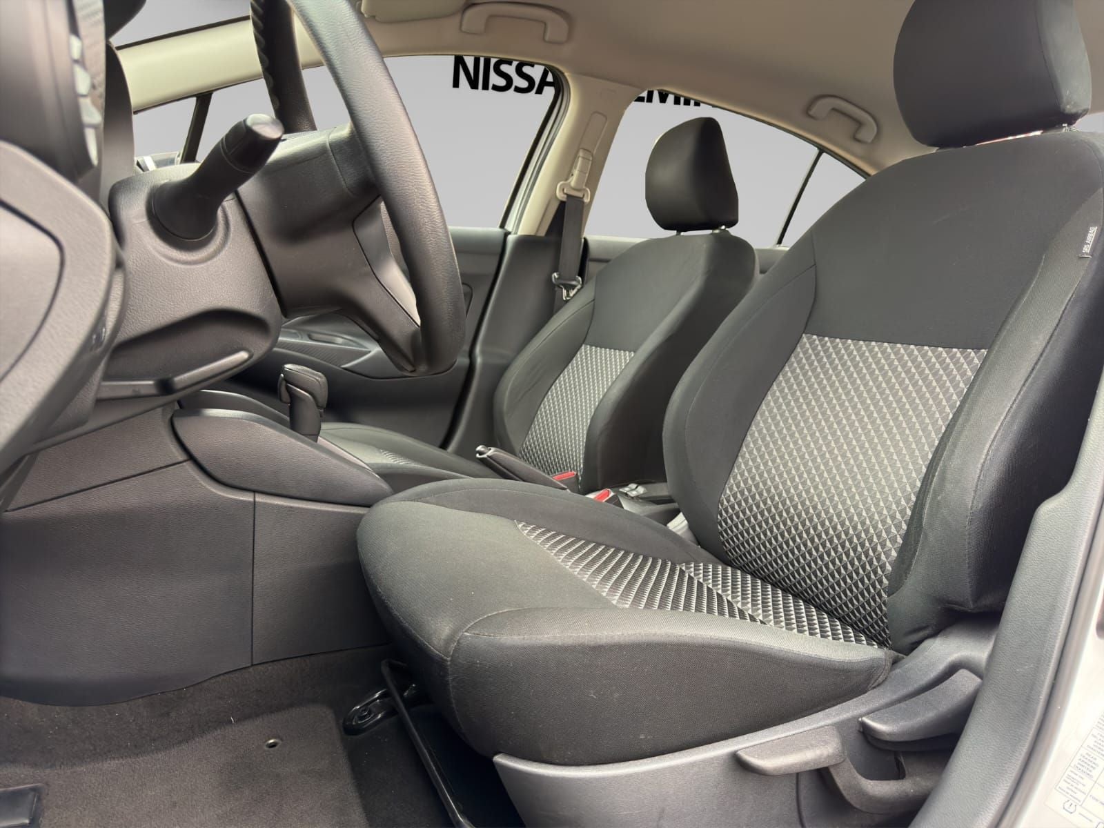 2024 Nissan VERSA 4P SENSE L41.6 AUT
