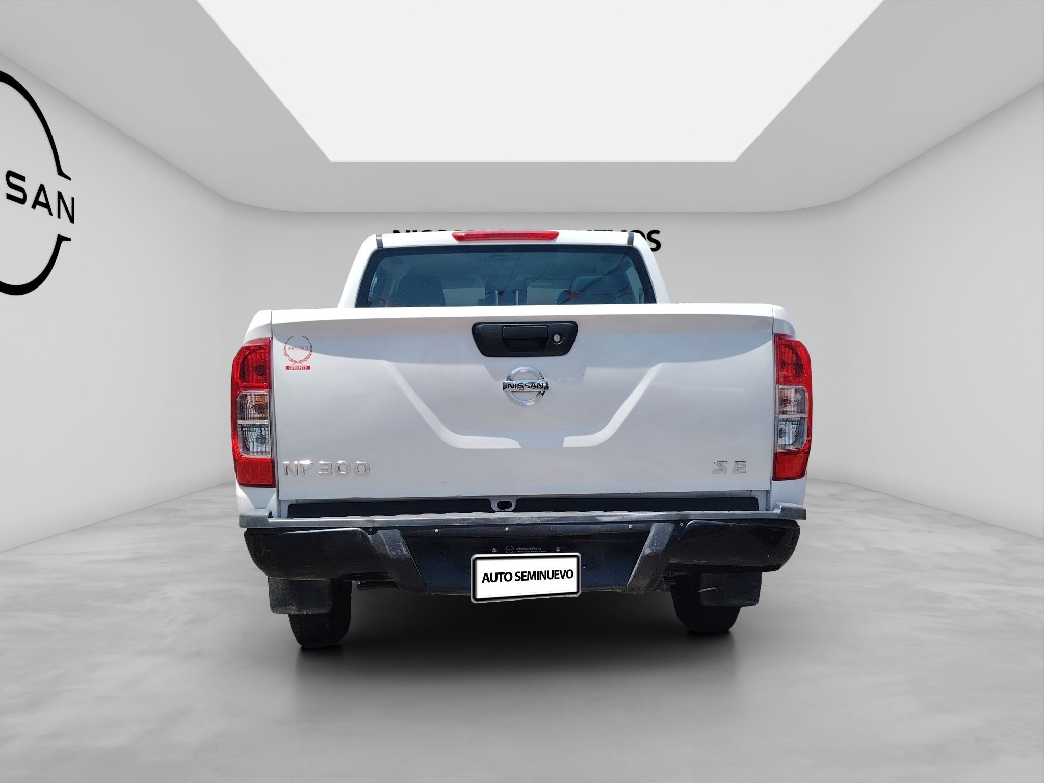 2020 Nissan NP300 4 PTS PICK-UP DOBLE CABINA SE TM6 AAC CD VE
