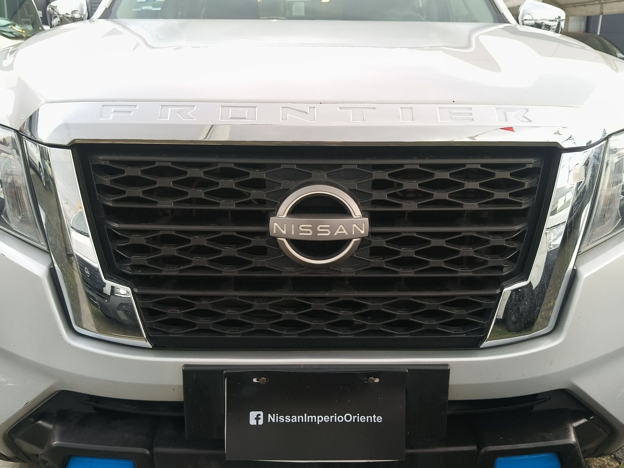 2023 Nissan FRONTIER 4P LE L42.5 MAN