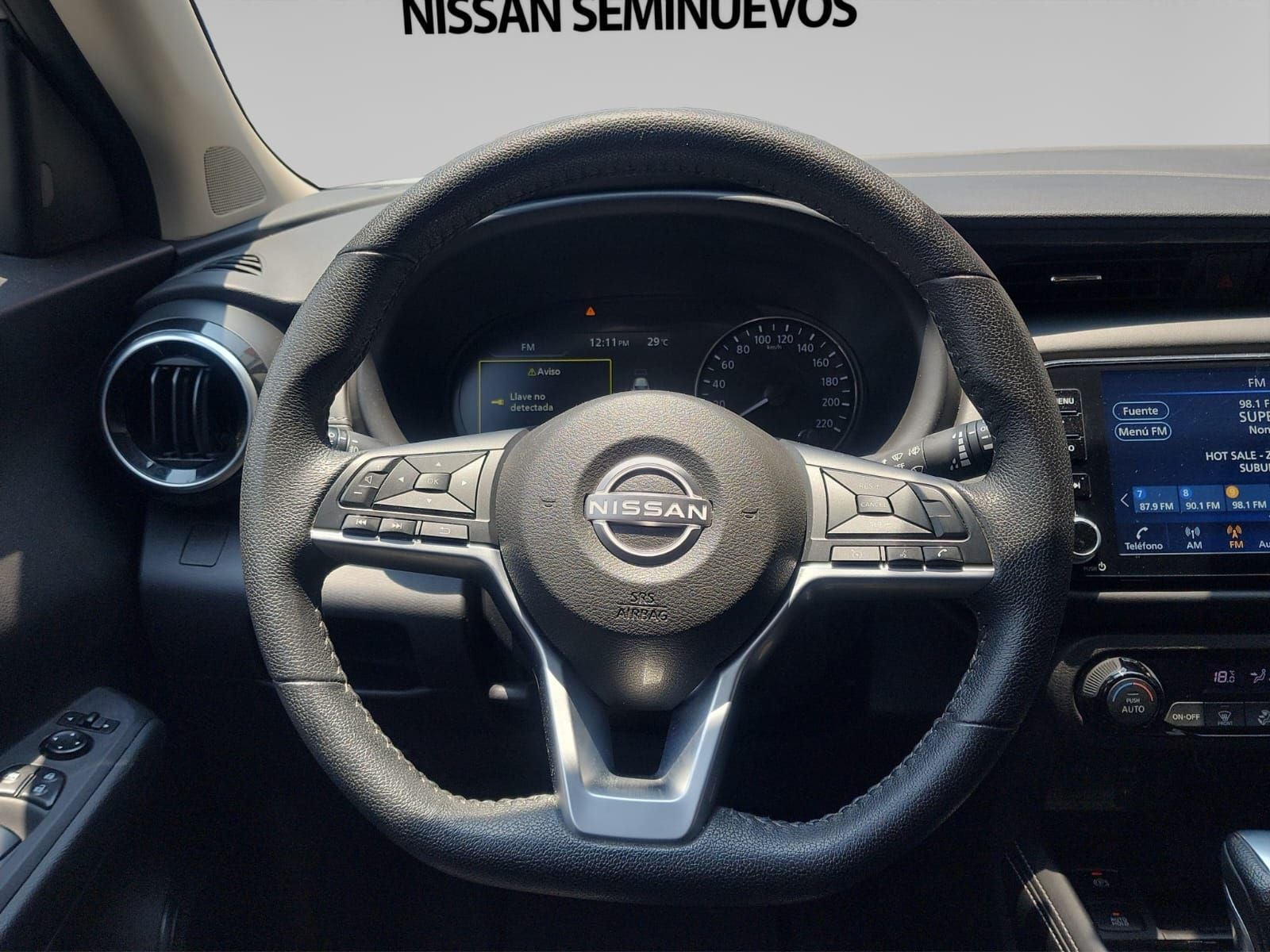 2023 Nissan KICKS 5 PTS PLATINUM 16L TA AAC AUT PIEL GPS RA-18