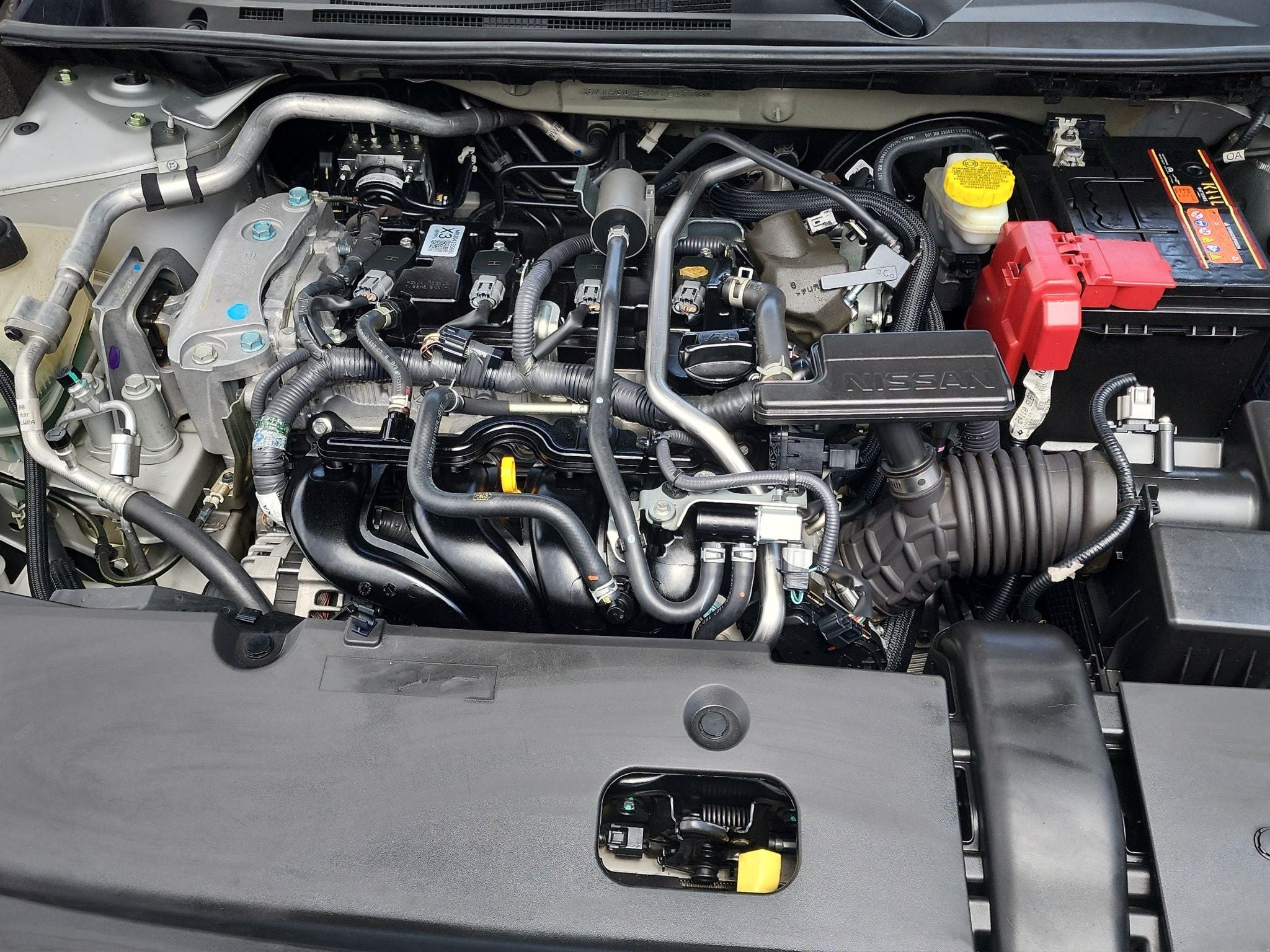 2022 Nissan SENTRA 4 PTS SR CVT AAC ASTOS DEPORTIVOS BOSE QC F LED RA-18