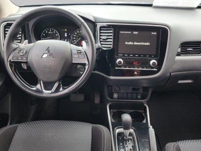 2022 Mitsubishi OUTLANDER 5 PTS SE 24L CVT 5 PAS RA-18