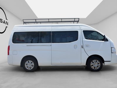 2022 Nissan URVAN 4 PTS AMPLIA TM5 AAC DESEM TRAS 15 PAS