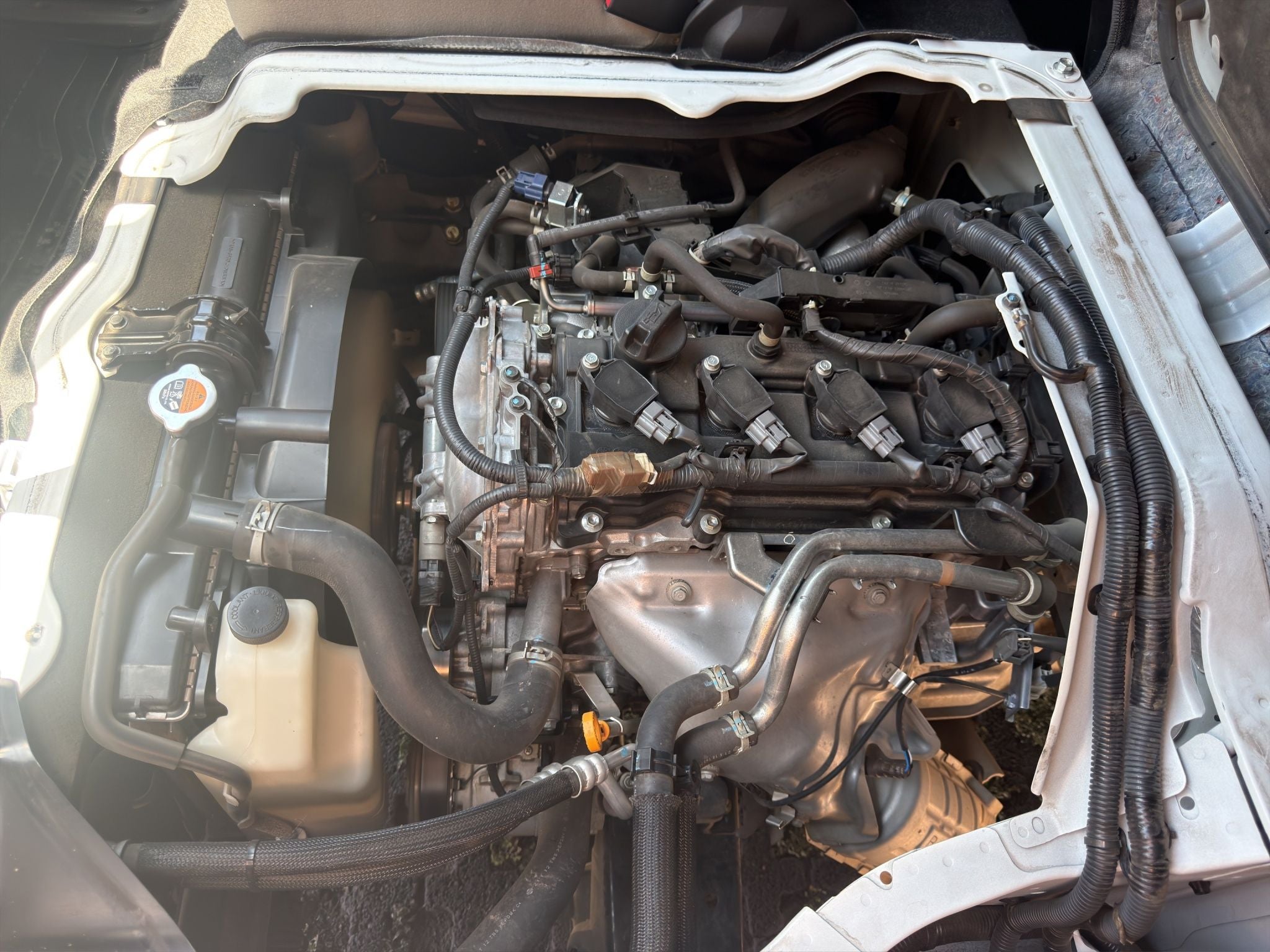 2022 Nissan URVAN 4 PTS AMPLIA TM5 AAC DESEM TRAS 15 PAS