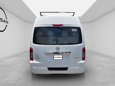 2022 Nissan URVAN 4 PTS AMPLIA TM5 AAC DESEM TRAS 15 PAS