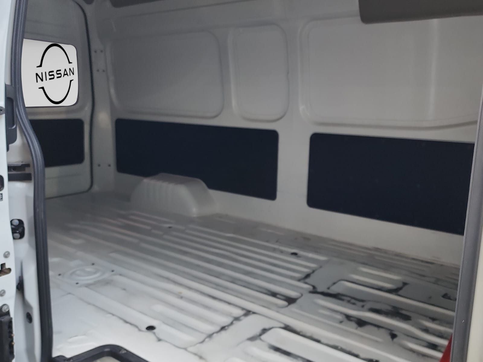 2024 Nissan URVAN 4P AMPLIA L42.5 MAN