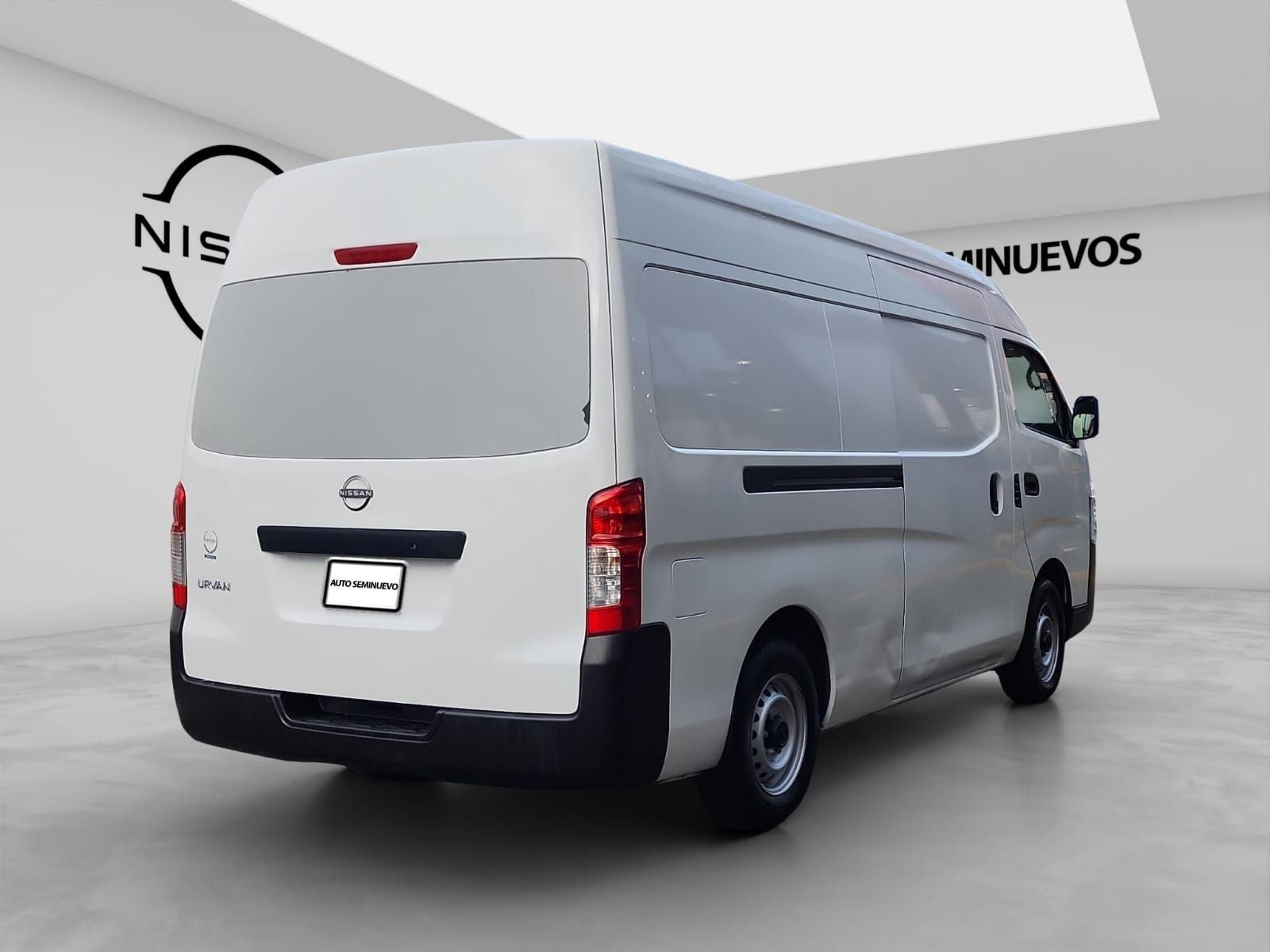 2024 Nissan URVAN 4P AMPLIA L42.5 MAN