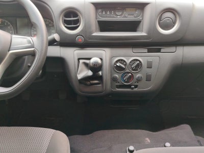 2023 Nissan URVAN 4 PTS AMPLIA TM5 AAC