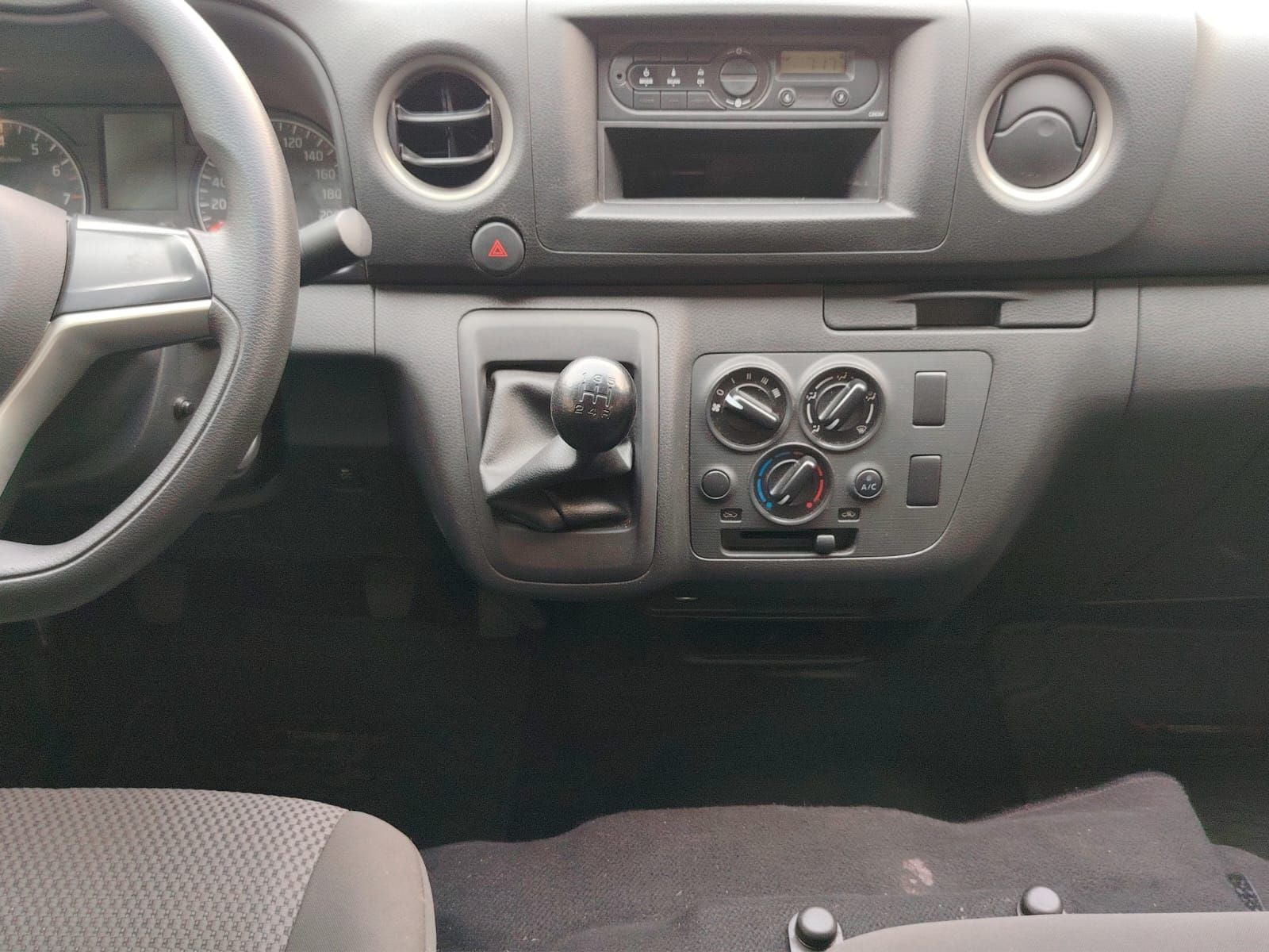2023 Nissan URVAN 4 PTS AMPLIA TM5 AAC