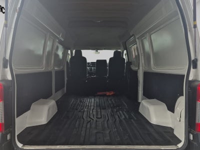 2023 Nissan URVAN 4 PTS AMPLIA TM5 AAC