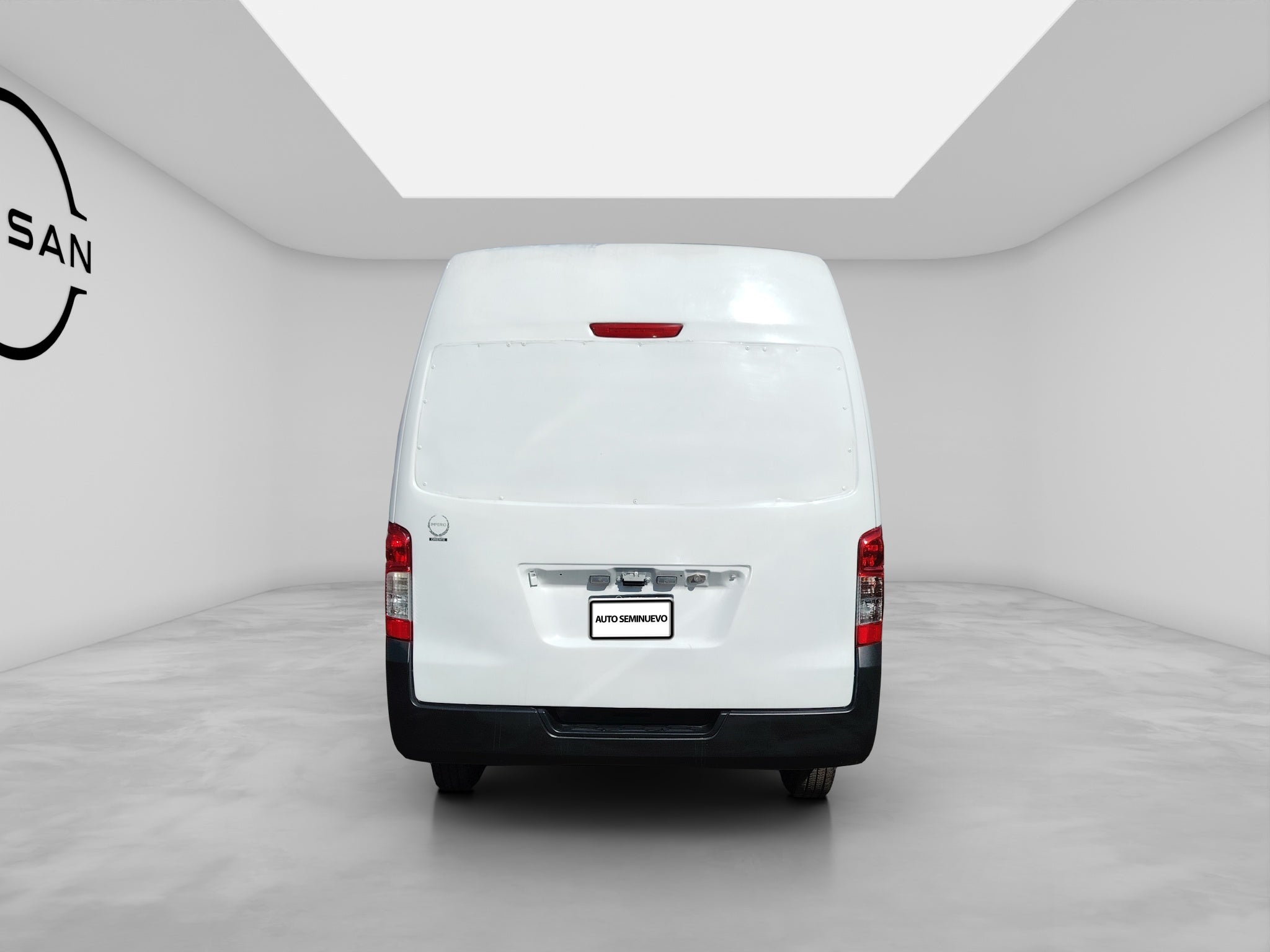 2021 Nissan URVAN 4 PTS AMPLIA VENTANAS TM5