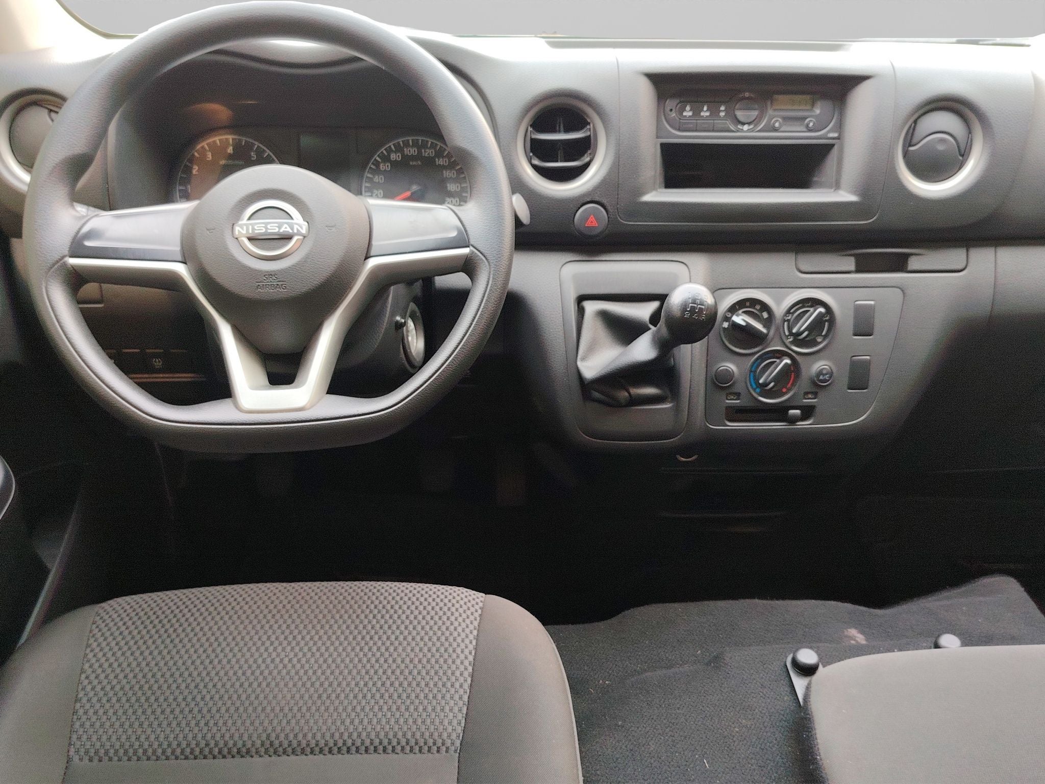 2024 Nissan URVAN 4P AMPLIA L42.5 MAN