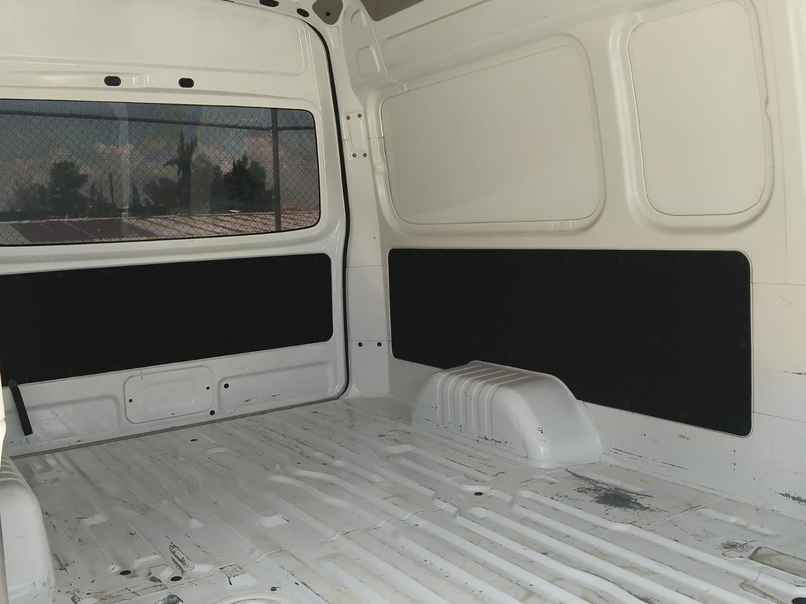 2024 Nissan URVAN 4P AMPLIA L42.5 MAN
