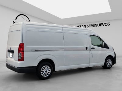 2023 Toyota HIACE 4 PTS DX SUPERLARGA TM5 CVENTANAS