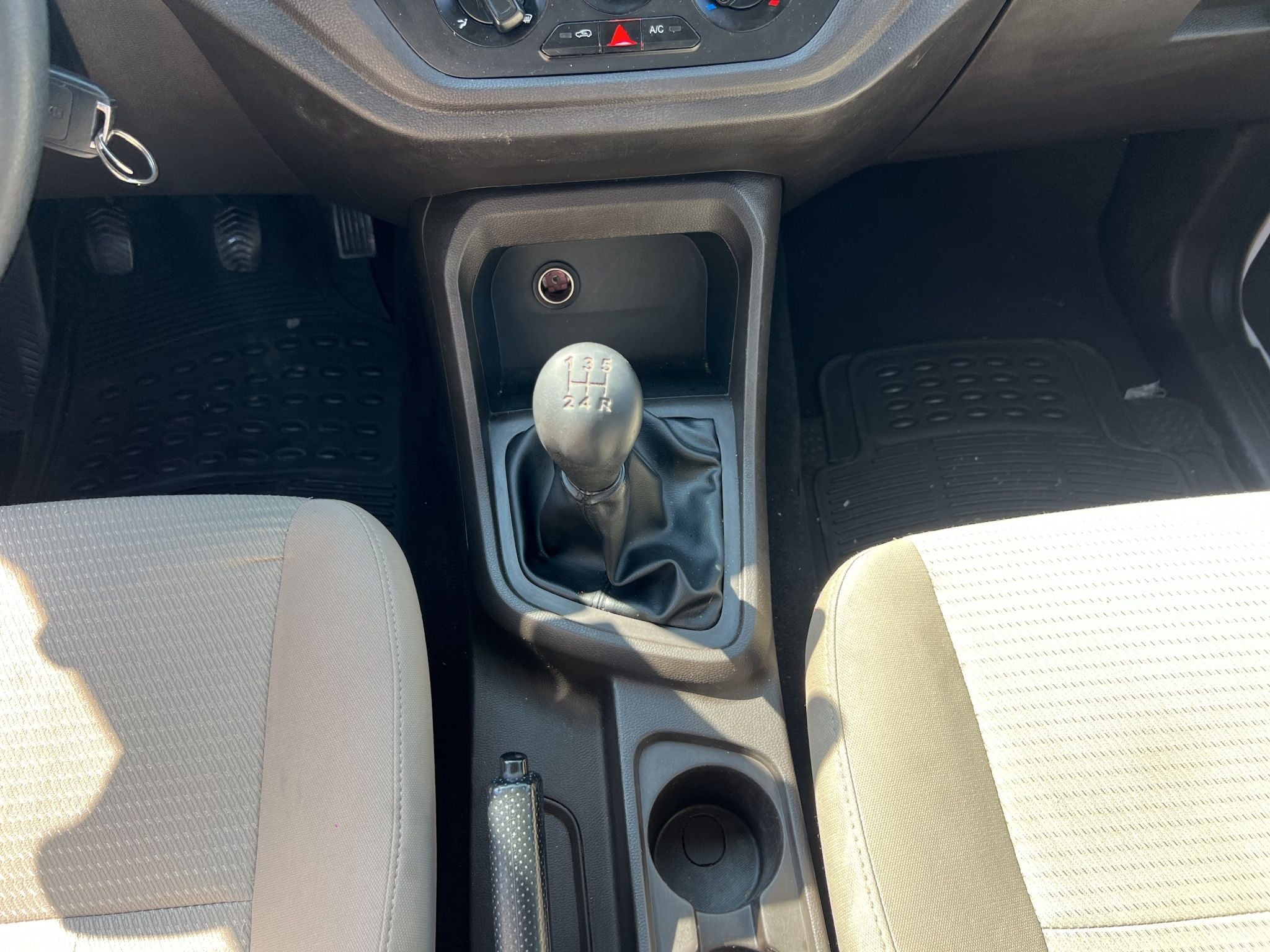 2023 Chevrolet TORNADO B 4 PTS LS 15L TM5 AAC RA-14