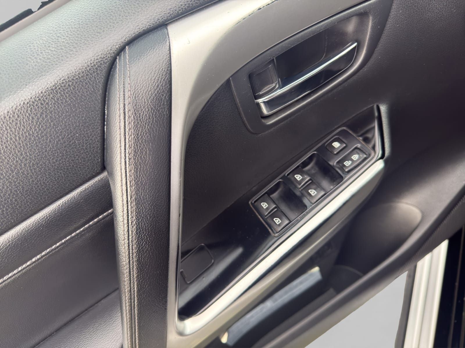 2023 Mitsubishi MONTERO 5P SPORT SE V63.0 AUT