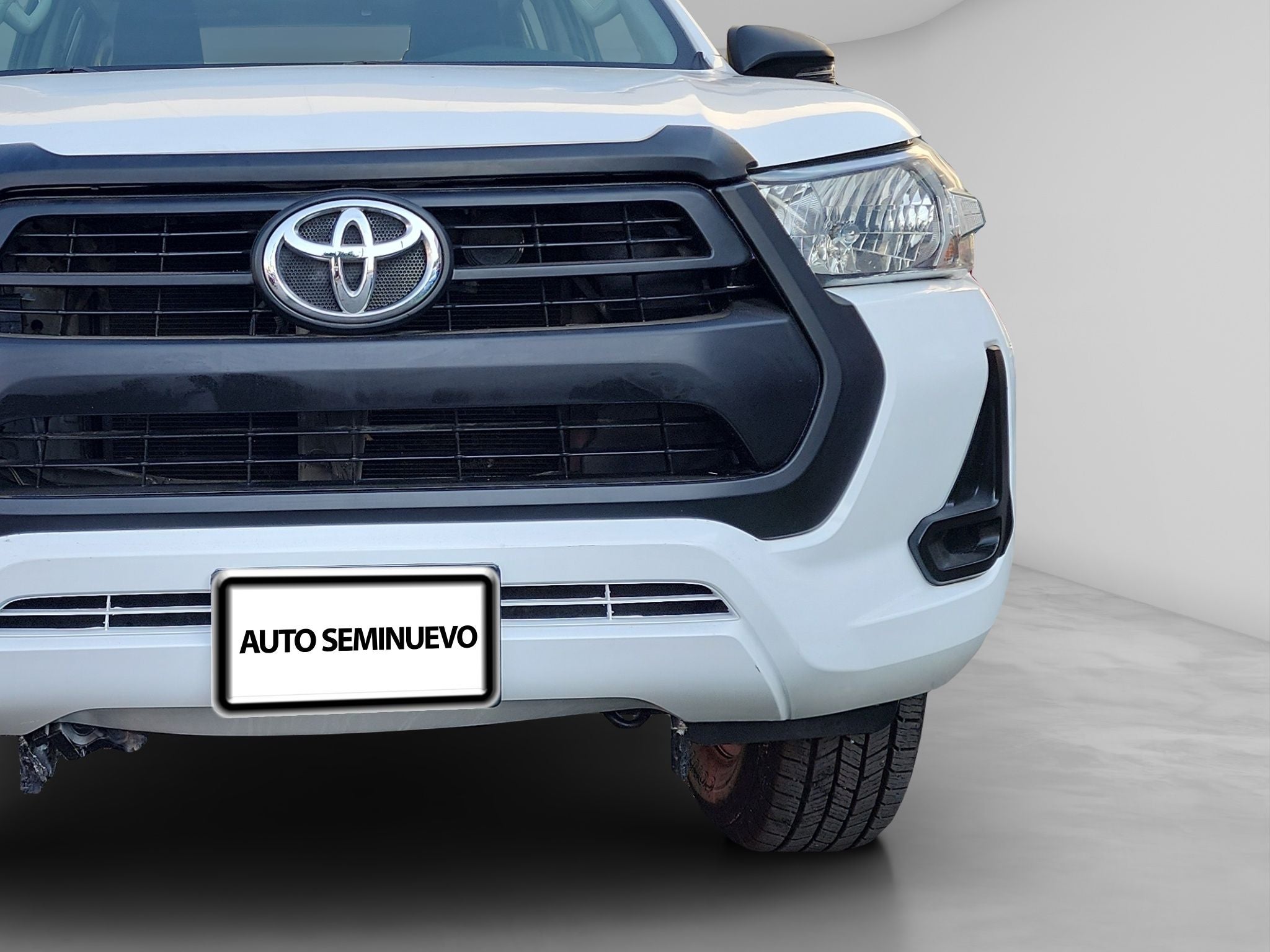 2022 Toyota HILUX 4 PTS DOBLE CAB SR TM5 AAC VE RA-17