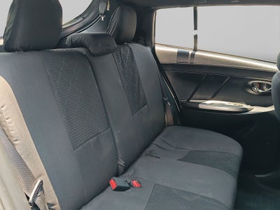 2017 Toyota YARIS 5 PTS HB CORE TA AAC BA R-15