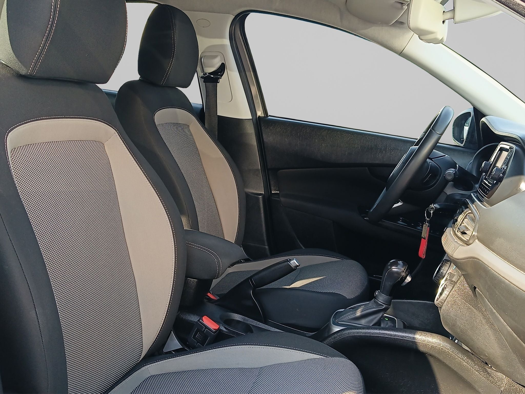 2018 Dodge NEON 4 PTS SXT 16L TA AAC AUT PANTALLA TOUCH FNIEBLA RA-16